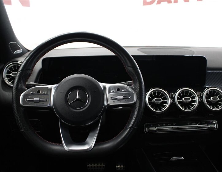 Mercedes-Benz GLB 28