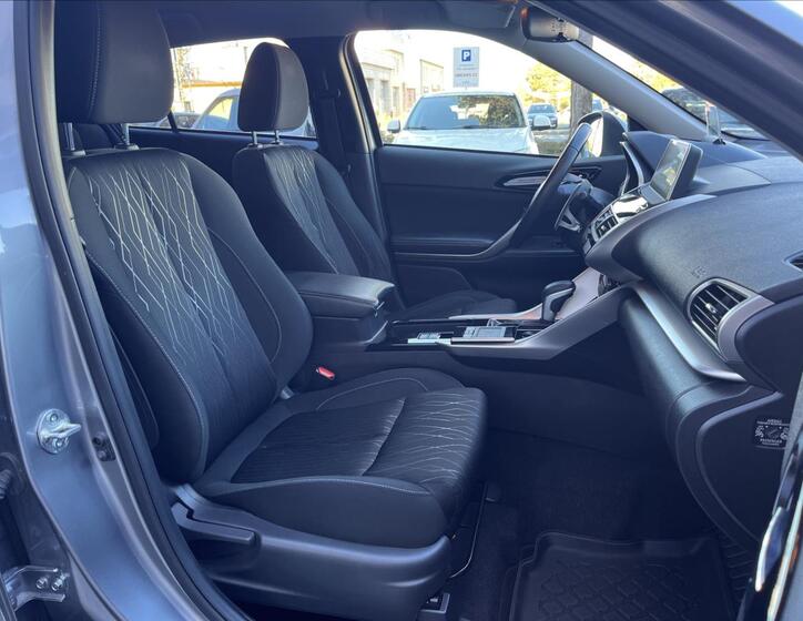Mitsubishi Eclipse Cross 21