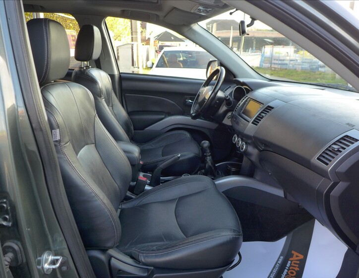 Citroën C-Crosser 38