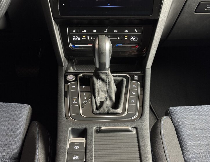 Volkswagen Passat Kombi 1,4 l 160 kw