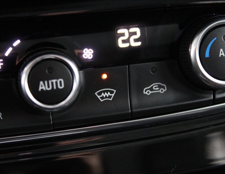 Opel Grandland X SUV 2,0 l 130 kw