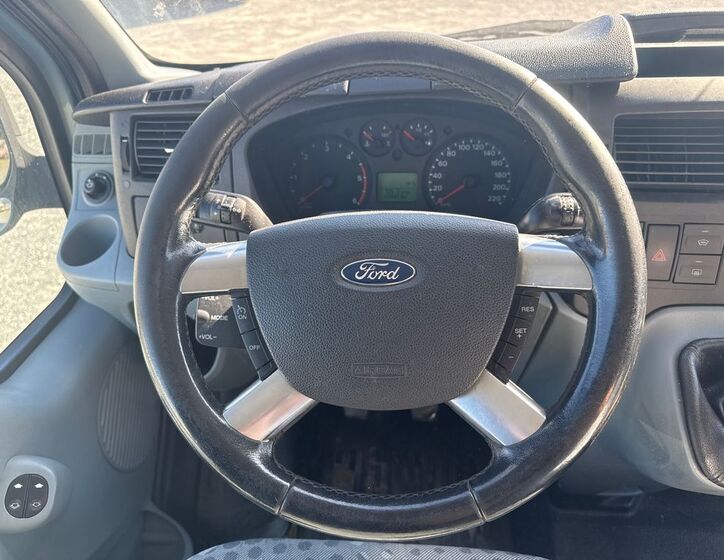 Ford Transit 10