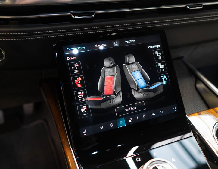 Cadillac Escalade 34