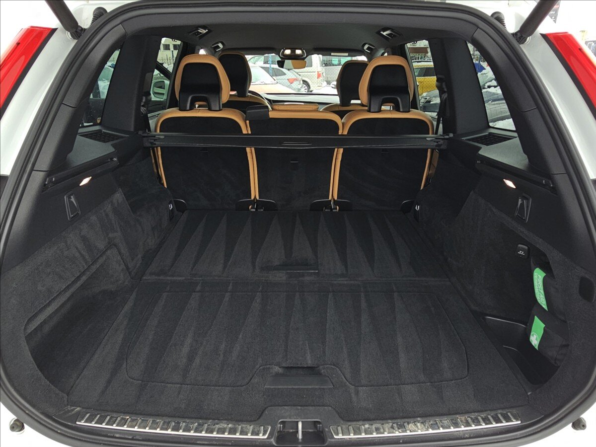 Volvo XC90 SUV 2,0 l 184 kw