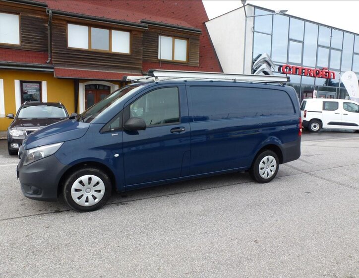 Mercedes-Benz Vito 13