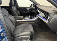 Audi Q7 25