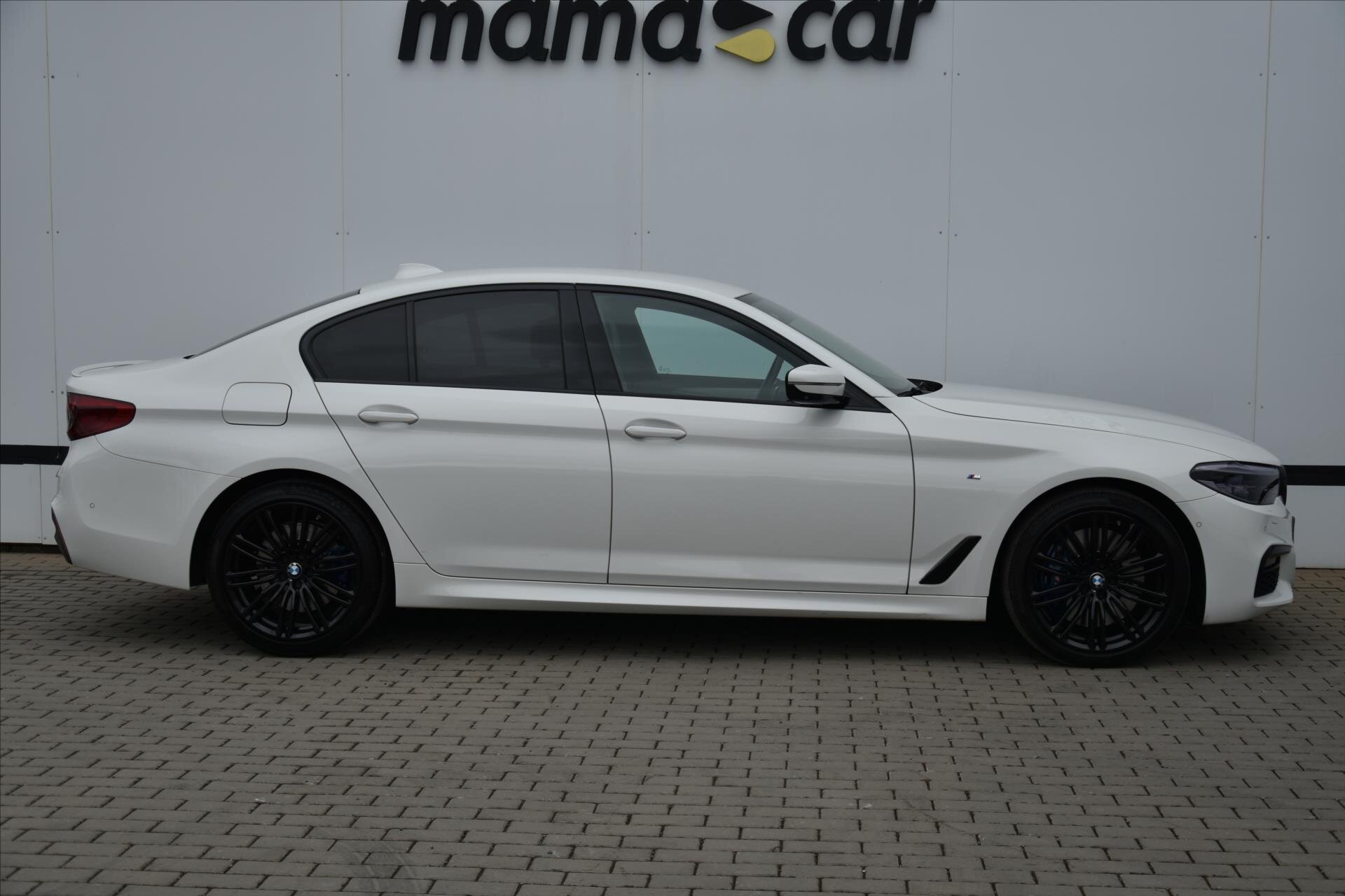 BMW Řada 5 Sedan / Limuzína 3,0 l 250 kw