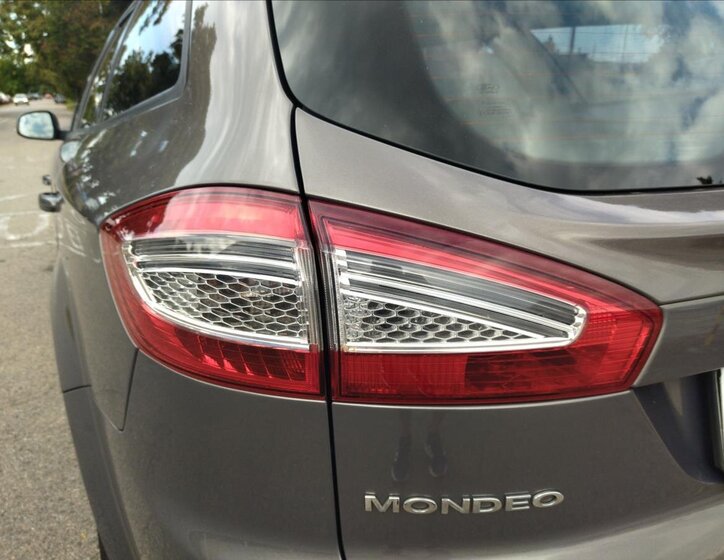 Ford Mondeo Kombi 2,0 l 120 kw