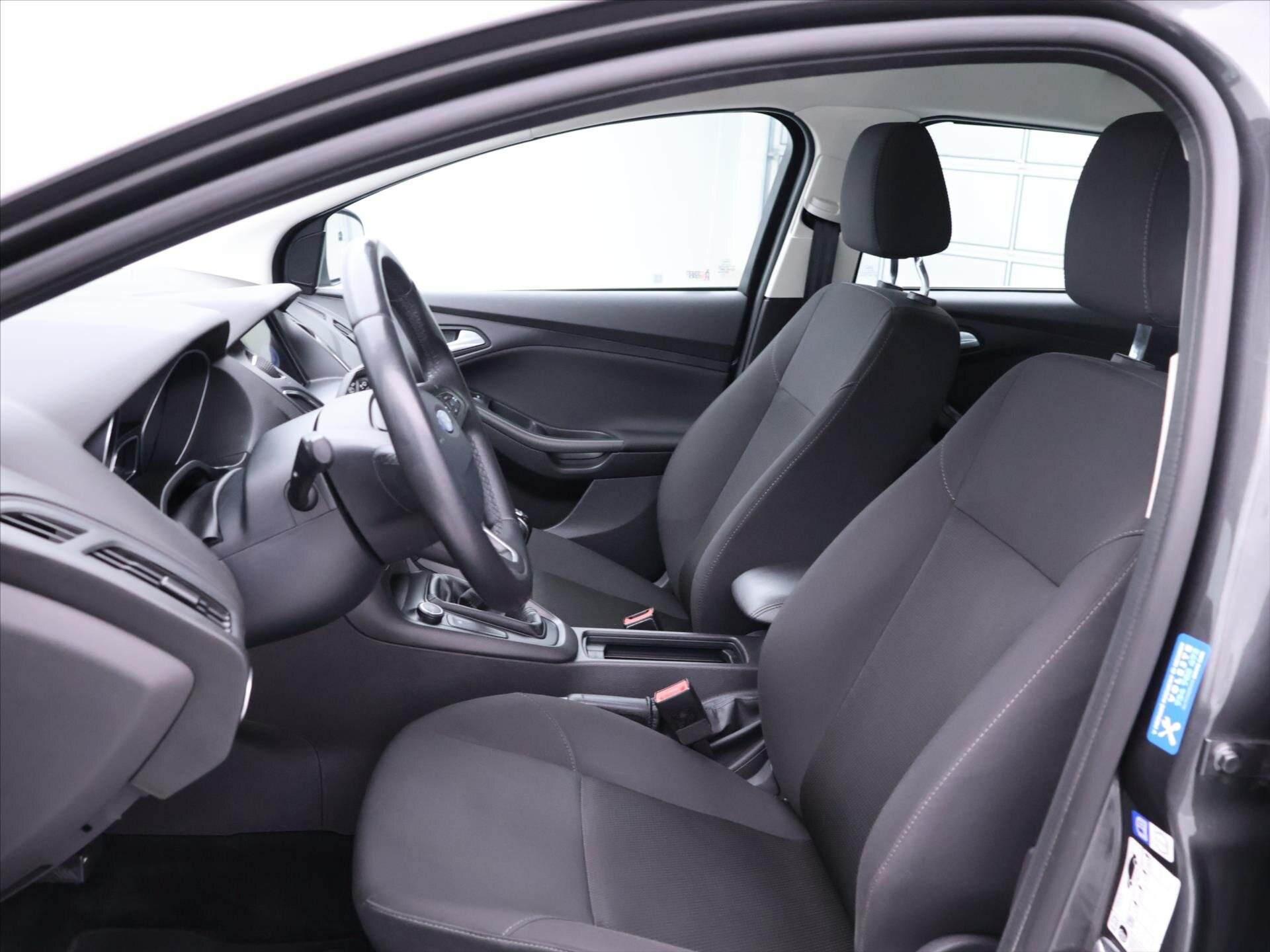 Ford Focus Kombi 999,0 92 kw