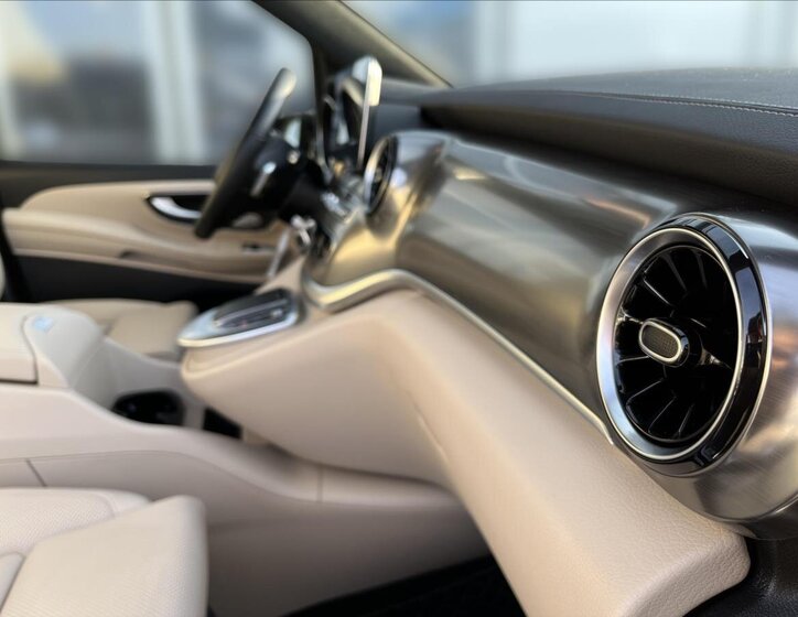 Mercedes-Benz Třídy V MPV 2,0 l 174 kw