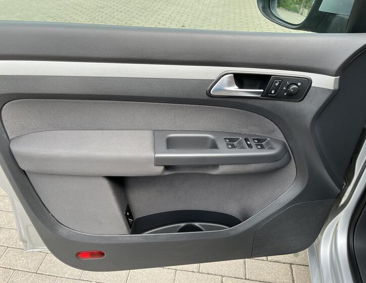 Volkswagen Touran 10