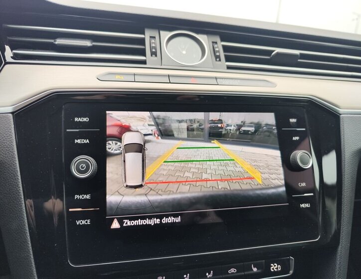 Volkswagen Passat Sedan 2,0 l 140 kw