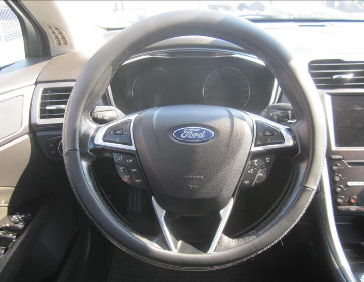 Ford Mondeo Kombi 2,0 l 110 kw