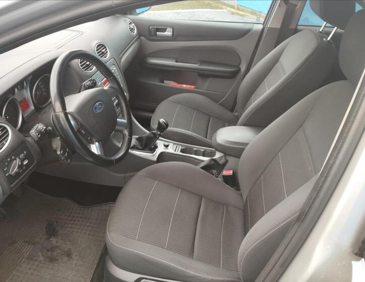 Ford Focus 7