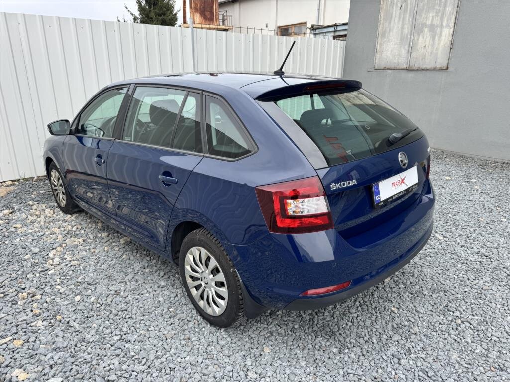 Škoda Rapid Hatchback 999,0 70 kw