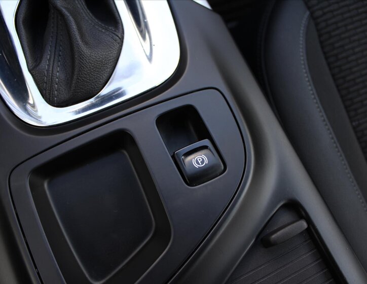 Opel Insignia Liftback 2,0 l 125 kw