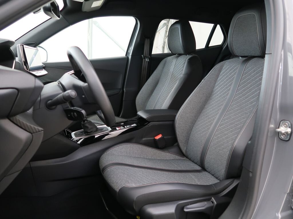 Peugeot 2008 SUV / Terénní 1,2 l 74 kw