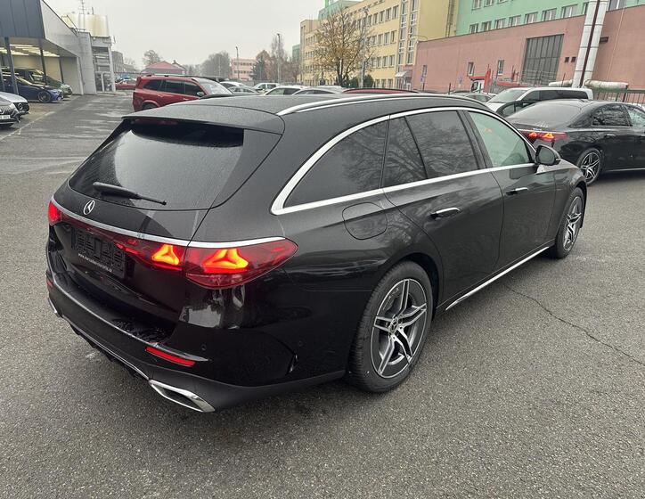 Mercedes-Benz Třídy E 5