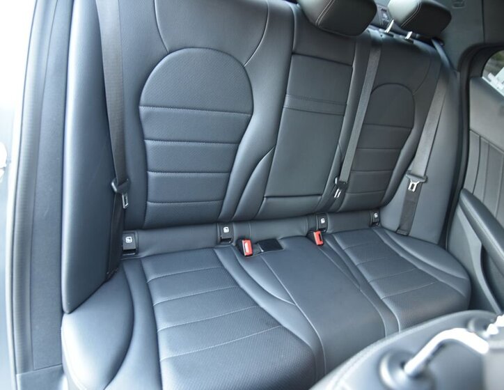 Mercedes-Benz Třídy C Sedan / Limuzína 2,1 l 125 kw