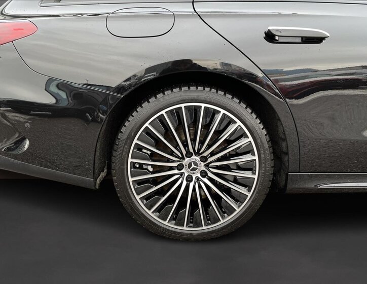 Mercedes-Benz Třídy E Kombi 2,0 l 145 kw