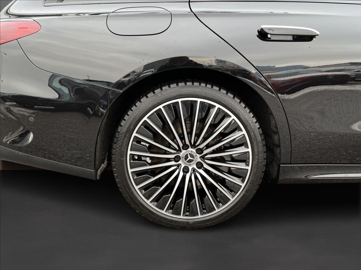 Mercedes-Benz Třídy E Kombi 2,0 l 145 kw