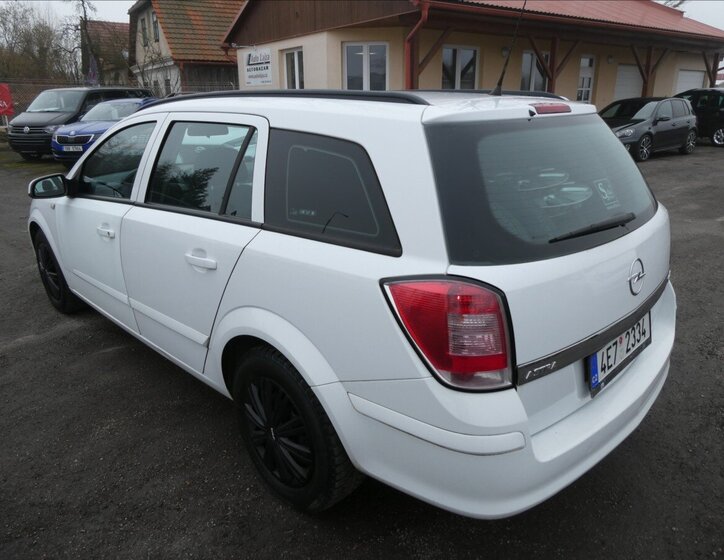 Opel Astra Kombi 1,7 l 74 kw