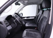 Volkswagen Multivan 12