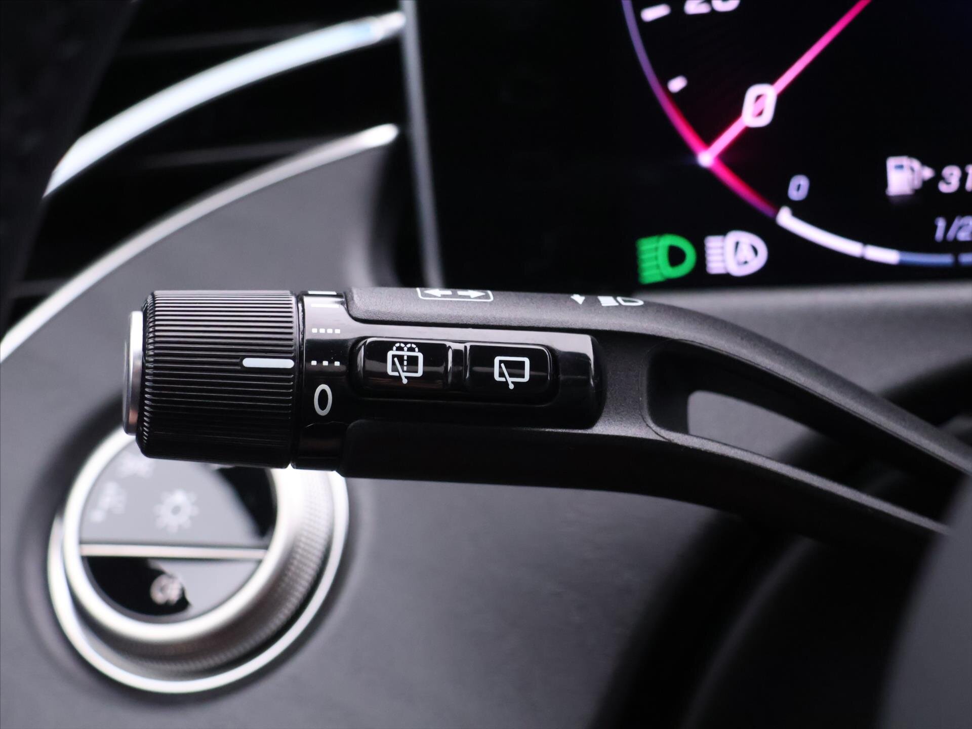 Mercedes-Benz Třídy E Kombi 2,0 l 145 kw