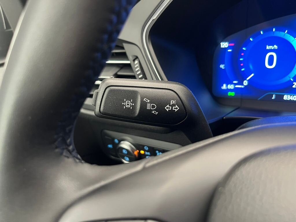 Ford Kuga SUV / Terénní 2,5 l 140 kw