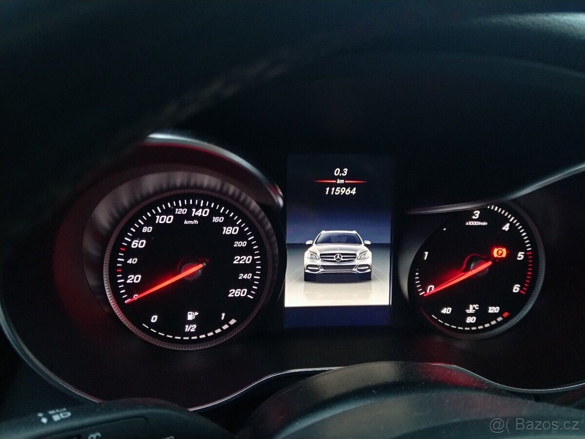 Mercedes-Benz Třídy C Kombi 2,1 l 125 kw