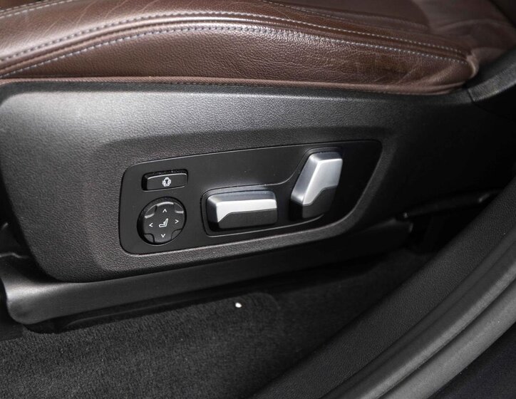 BMW X3 SUV 2,0 l 215 kw