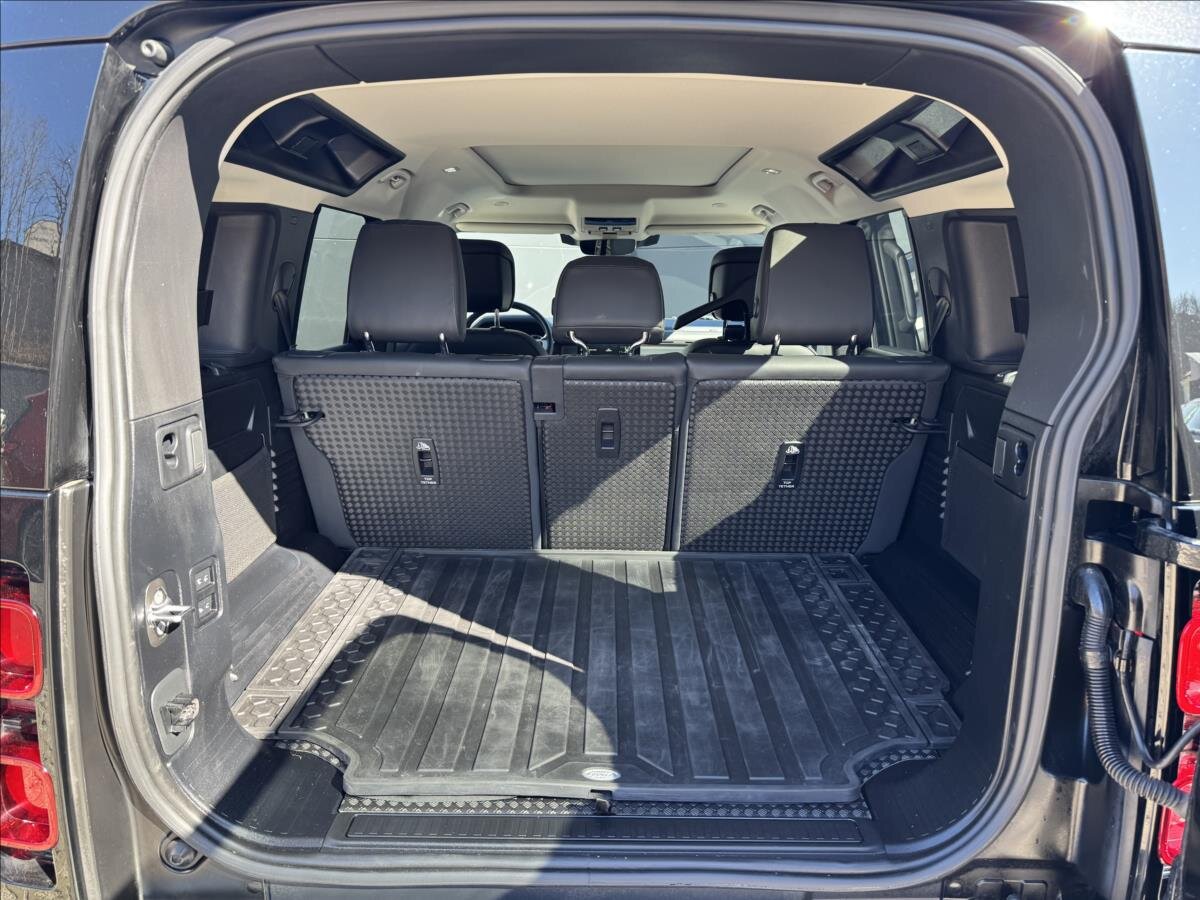 Land Rover Defender SUV / Terénní 3,0 l 294 kw