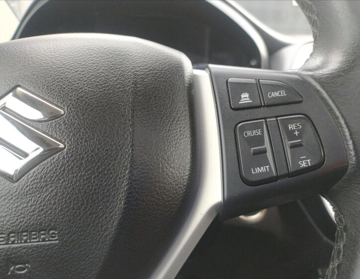 Suzuki SX4 S-Cross SUV / Terénní 1,4 l 103 kw