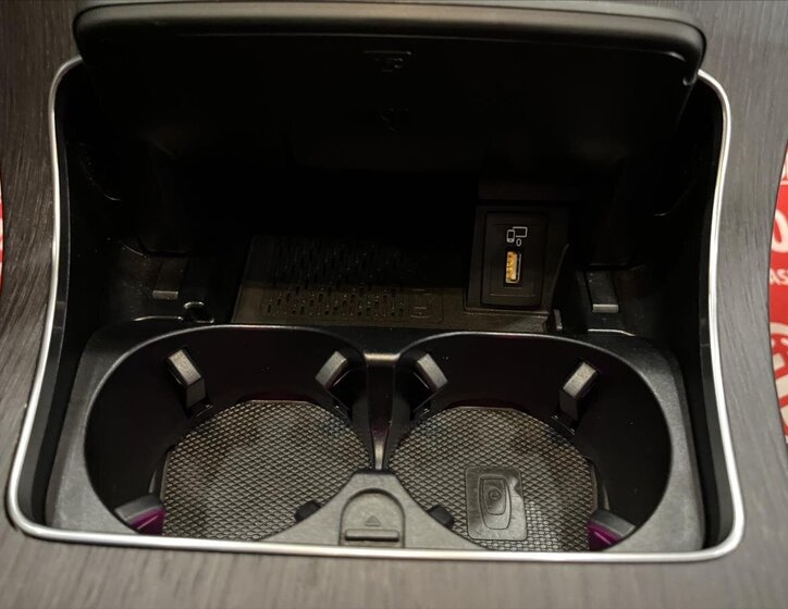 Mercedes-Benz Třídy C Sedan / Limuzína 2,0 l 143 kw