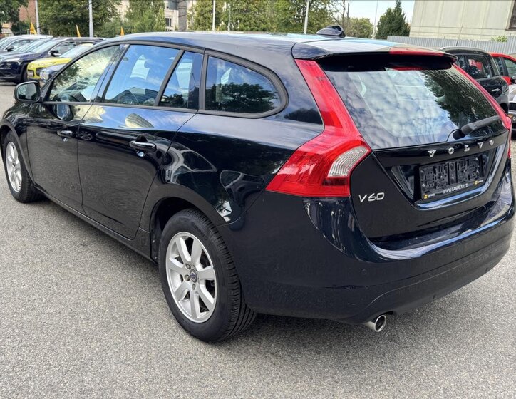 Volvo V60 5