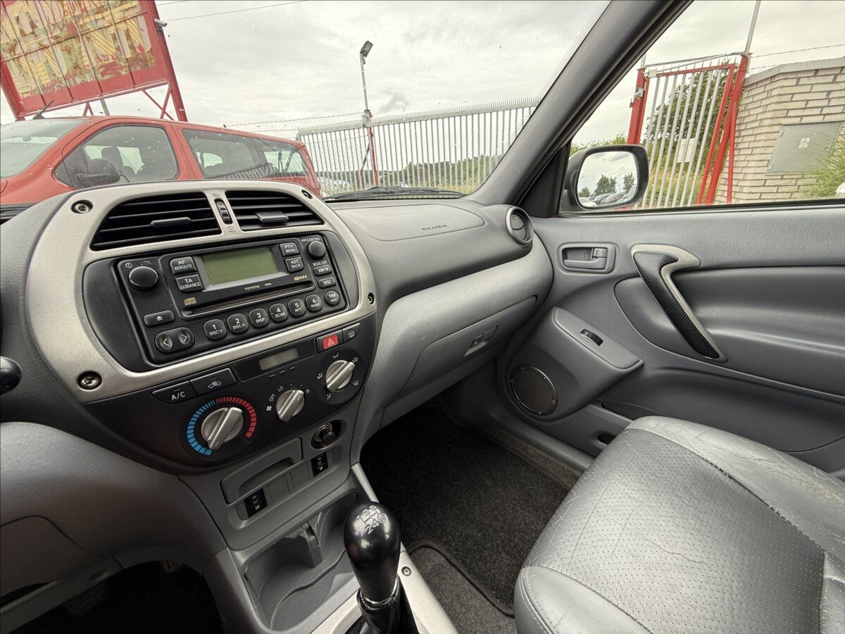 Toyota RAV4 Ostatní 2,0 l 85 kw