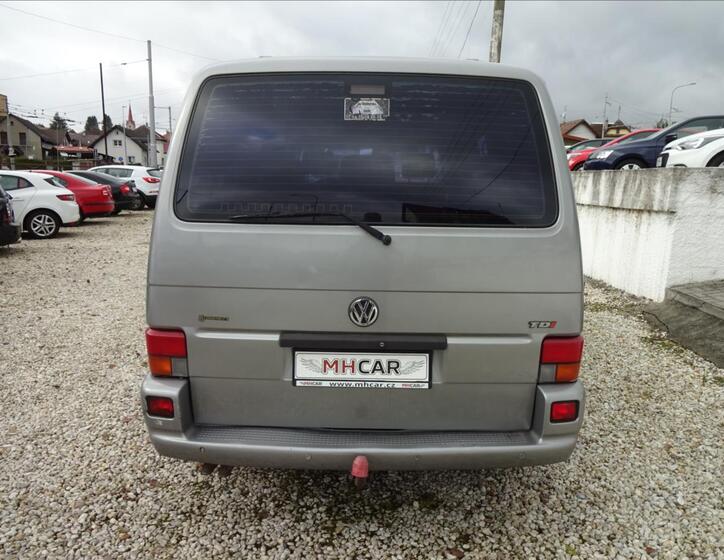 Volkswagen Caravelle 6