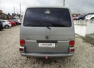 Volkswagen Caravelle 6