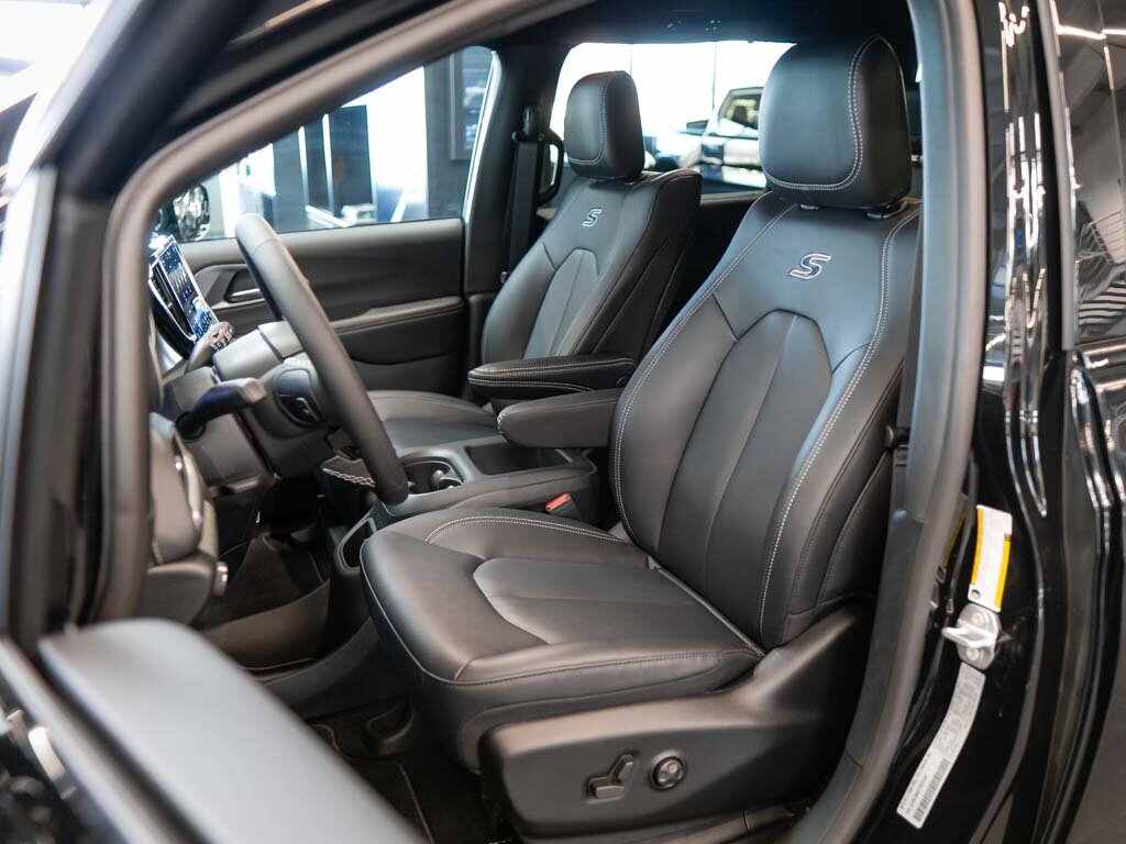 Chrysler Pacifica MPV 3,6 l 221 kw