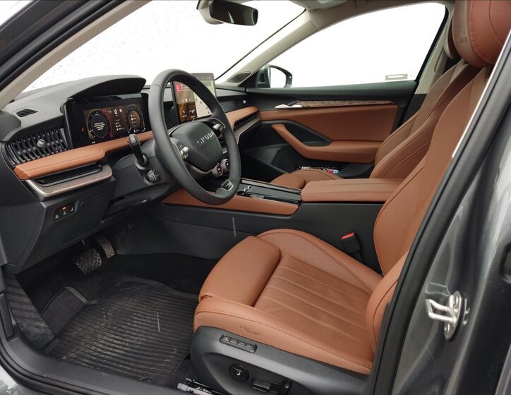 Škoda Superb Liftback 2,0 l 142 kw