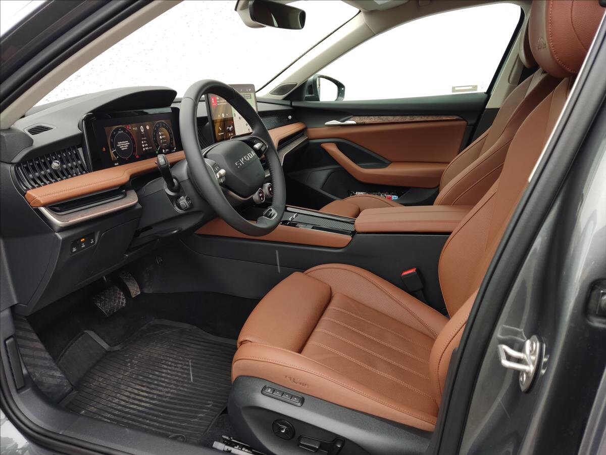 Škoda Superb Liftback 2,0 l 142 kw