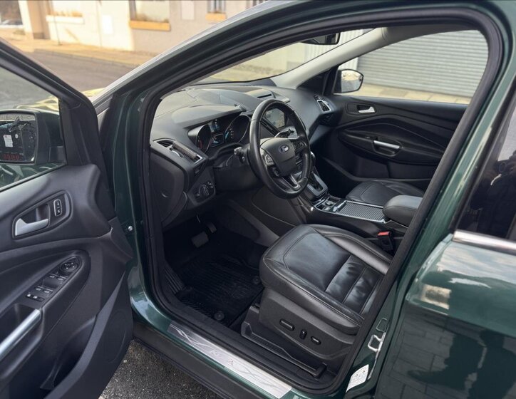 Ford Kuga SUV 2,0 l 110 kw