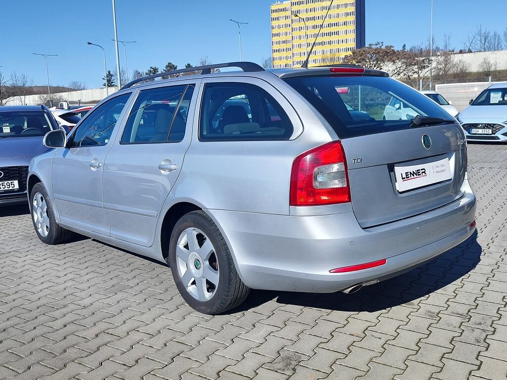 Škoda Octavia Kombi 1,6 l 77 kw