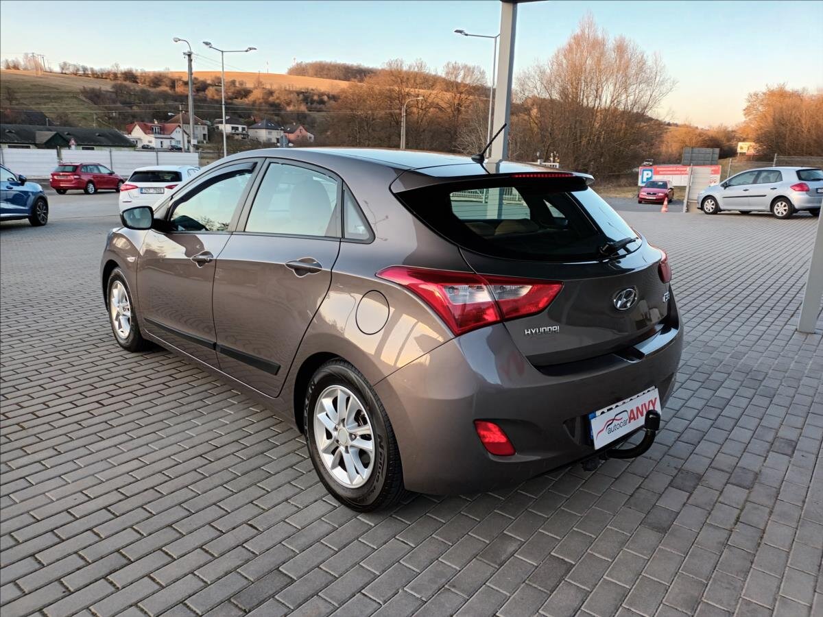 Hyundai i30 Hatchback 1,6 l 88 kw