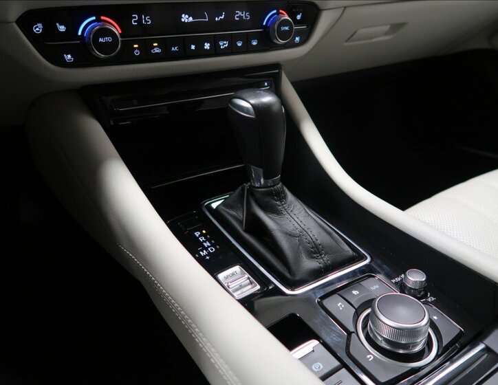 Mazda 6 Sedan / Limuzína 2,5 l 143 kw