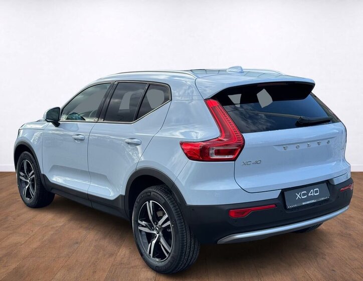 Volvo XC40 SUV / Terénní 2,0 l 120 kw