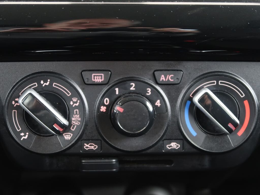 Suzuki Swift Hatchback 1,2 l 61 kw