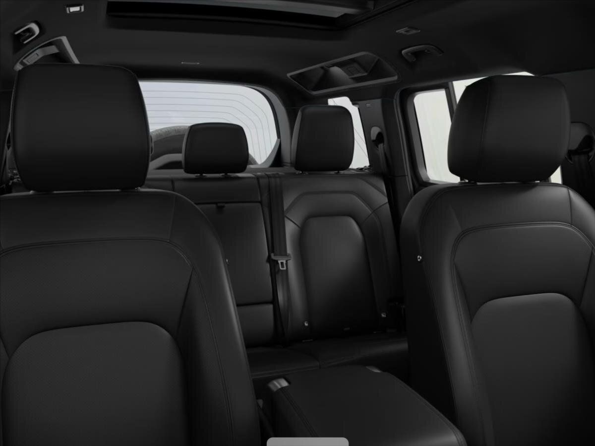 Land Rover Defender SUV / Terénní 3,0 l 184 kw