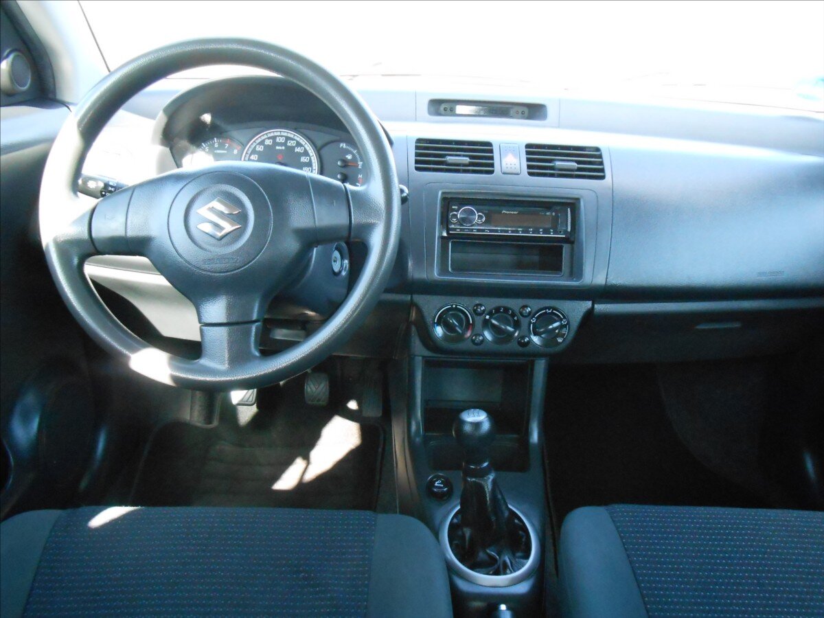 Suzuki Swift Hatchback 1,3 l 67 kw