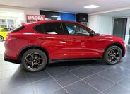 Alfa Romeo Stelvio SUV / Terénní 2,0 l 206 kw